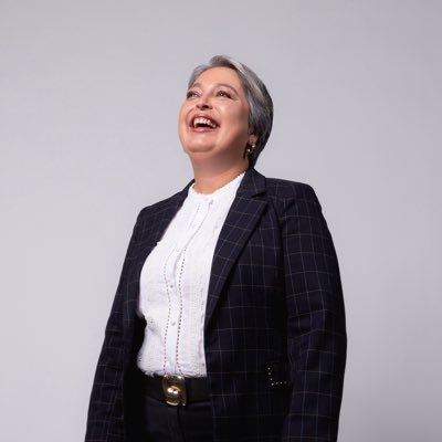 Candidata presidencial Jeannette Jara enfrenta polémica por reportaje de CHV y antiguos tuits de periodista Nicolás Sepúlveda